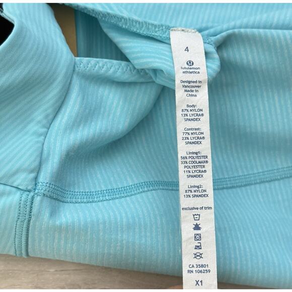 Lululemon Run Catch Me Tank Top Women Size 4 Stripe Angle Blue Non-Padded Gym - Picture 7 of 11
